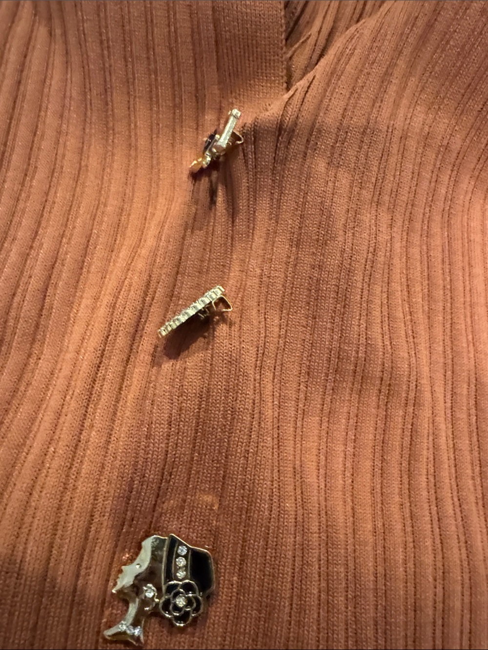 Chanel Knit Rust Color Sweater Removable Buttons - Picture 5 of 15